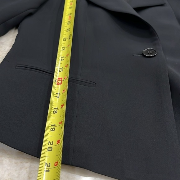 Talbots | Grace Fit One Button Split Cuff Blazer‎ | Black | Petite Size 6 (6P) - Picture 10 of 15